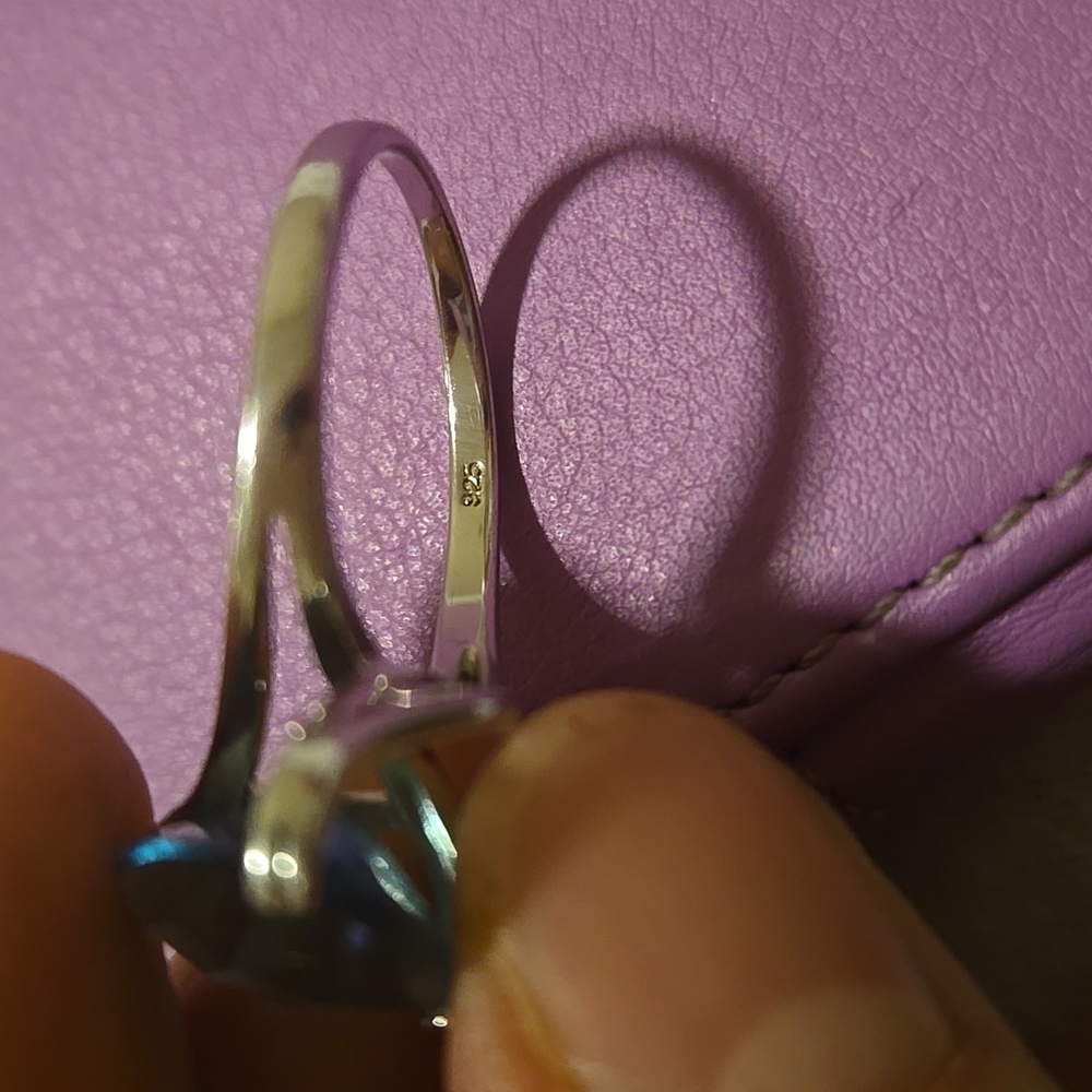Beautiful ring - Picture 6 of 6